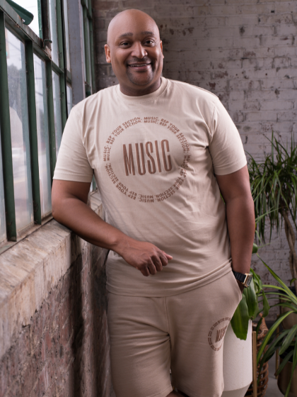RYS MUSIC T-Shirt & Shorts