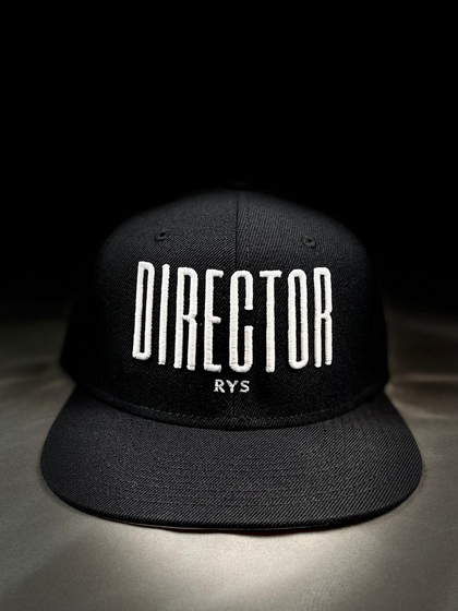 RYS SNAPBACK LIDS Director